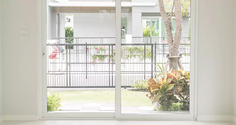 Balcony Screen Door Repair in Wesley Chapel, FL