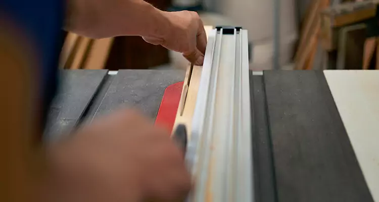 Bifold Door Seal Repair in Wesley Chapel, FL