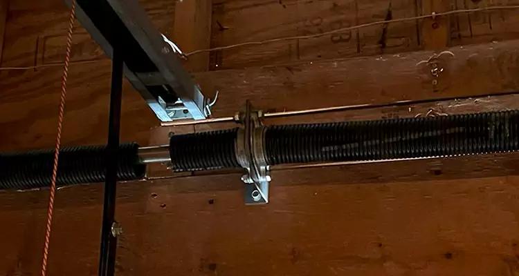 Garage Door Lift Cable Replacement in Wesley Chapel, FL