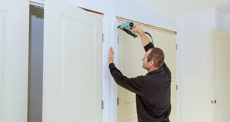 Top Rated Door Fixing ServiceFixing Garage Door Track in Wesley Chapel, FL