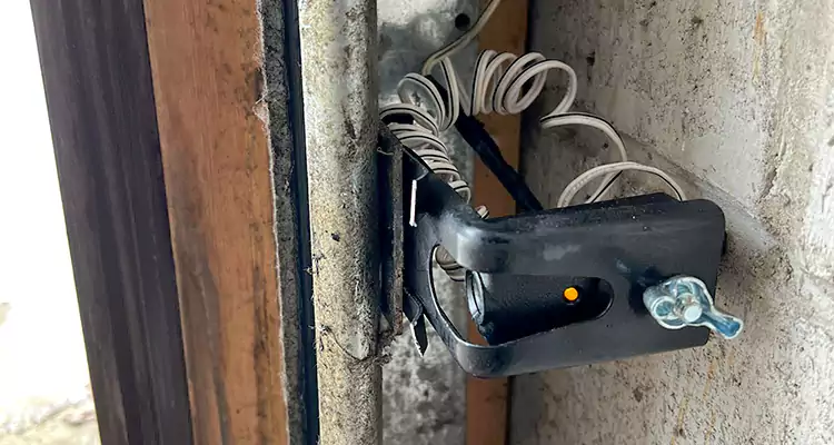 Fix Broken Garage Door Sensor in Wesley Chapel, FL