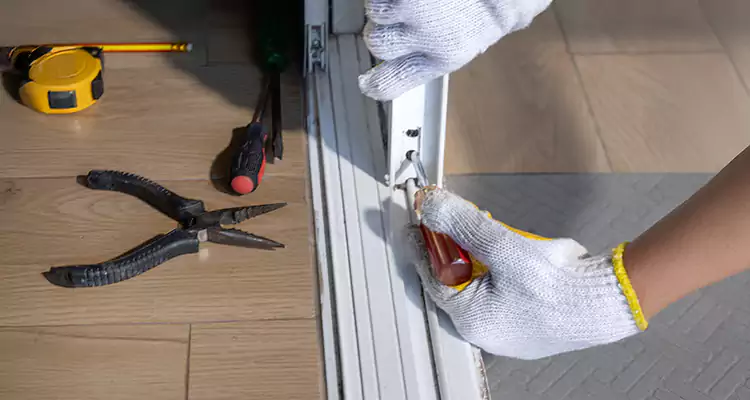 Closet Sliding Door Track Repair in Wesley Chapel, FL